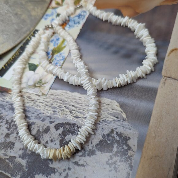 Shell Choker Necklace Bundle of 2 natural chards hand beaded vintage - Picture 9 of 12